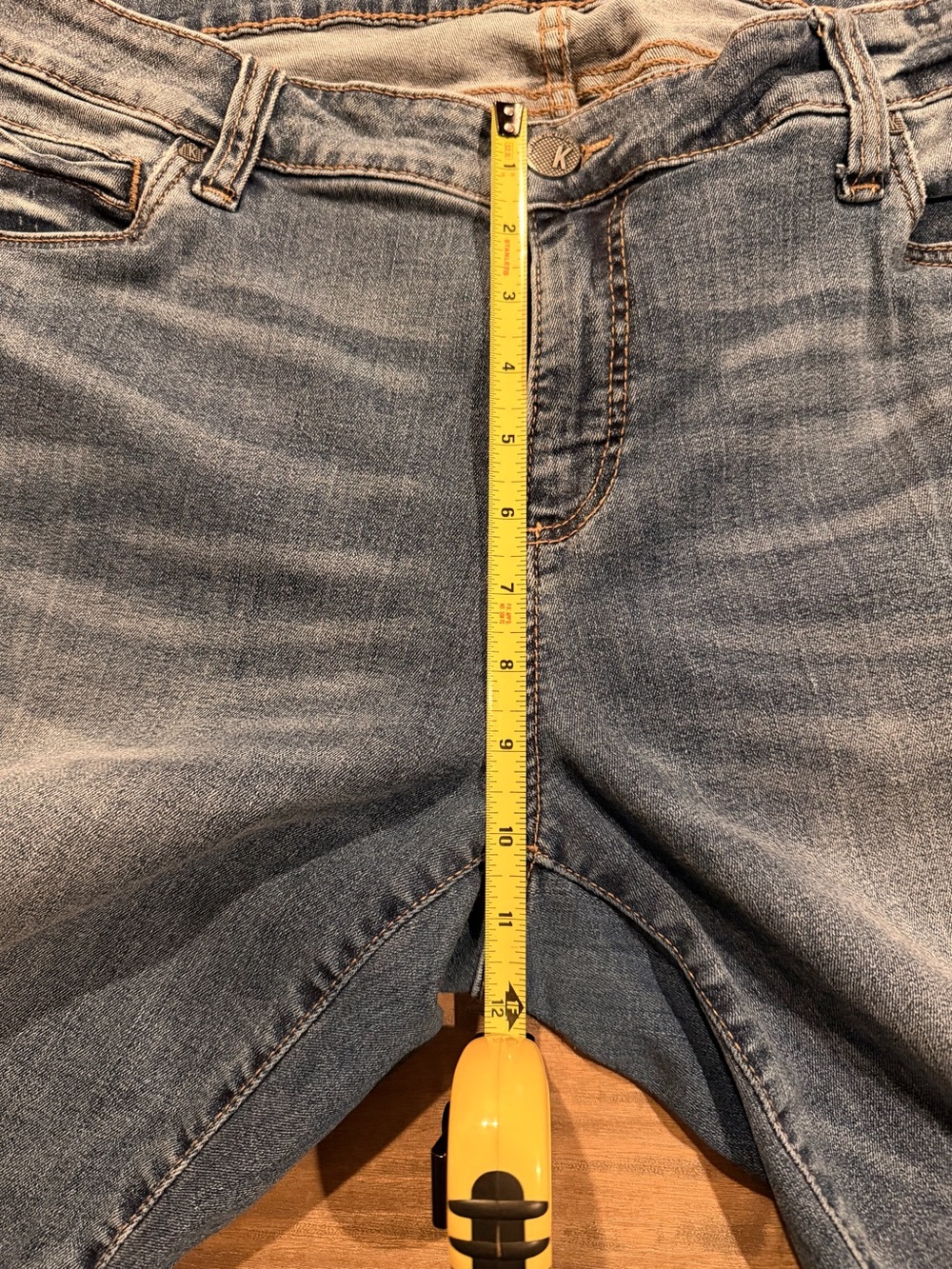 Kut from the Kloth Catherine Boyfriend Jeans in Light Blue Wash 14W - Picture 8 of 9
